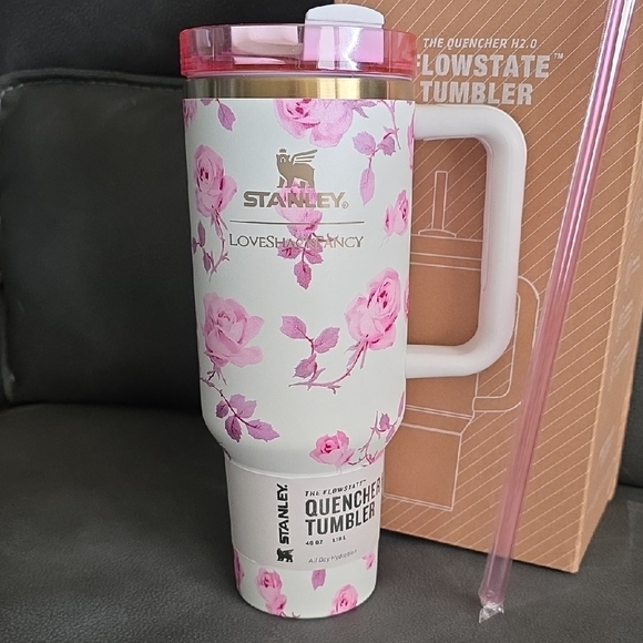 Stanley 40 oz Pink Floral Quencher Tumbler with Straw - Picture 3 of 6